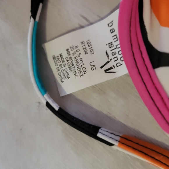 Cute poka dot bikini top. Size L - Picture 2 of 2